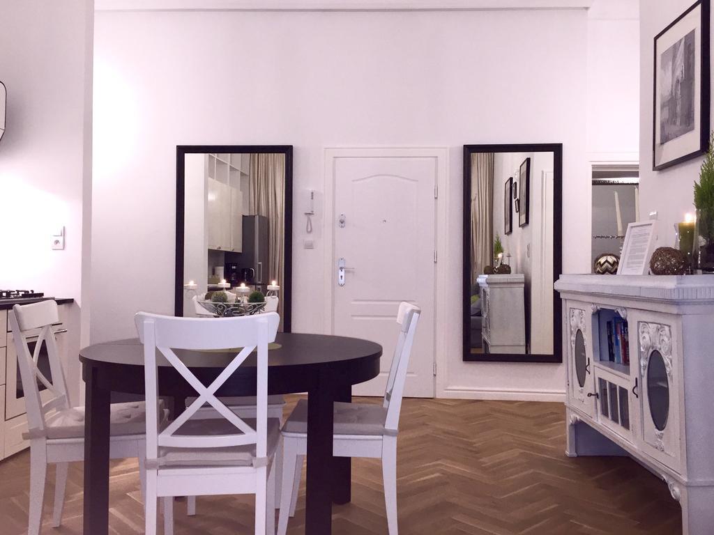 Exclusive Old Town Apartment By Noclegi Renters Βρότσλαβ Εξωτερικό φωτογραφία